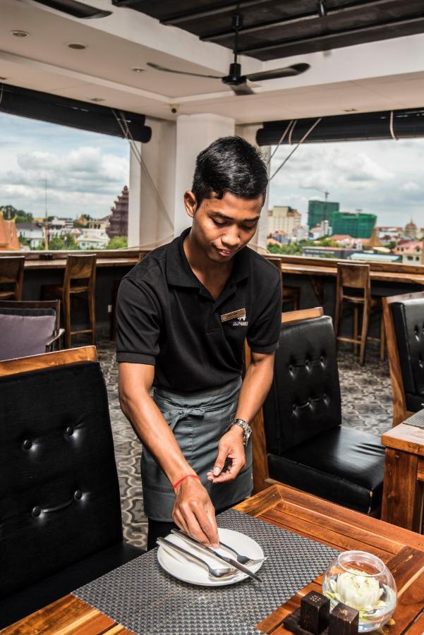 Patio Hotel & Urban Resort Phnom Penh Zewnętrze zdjęcie